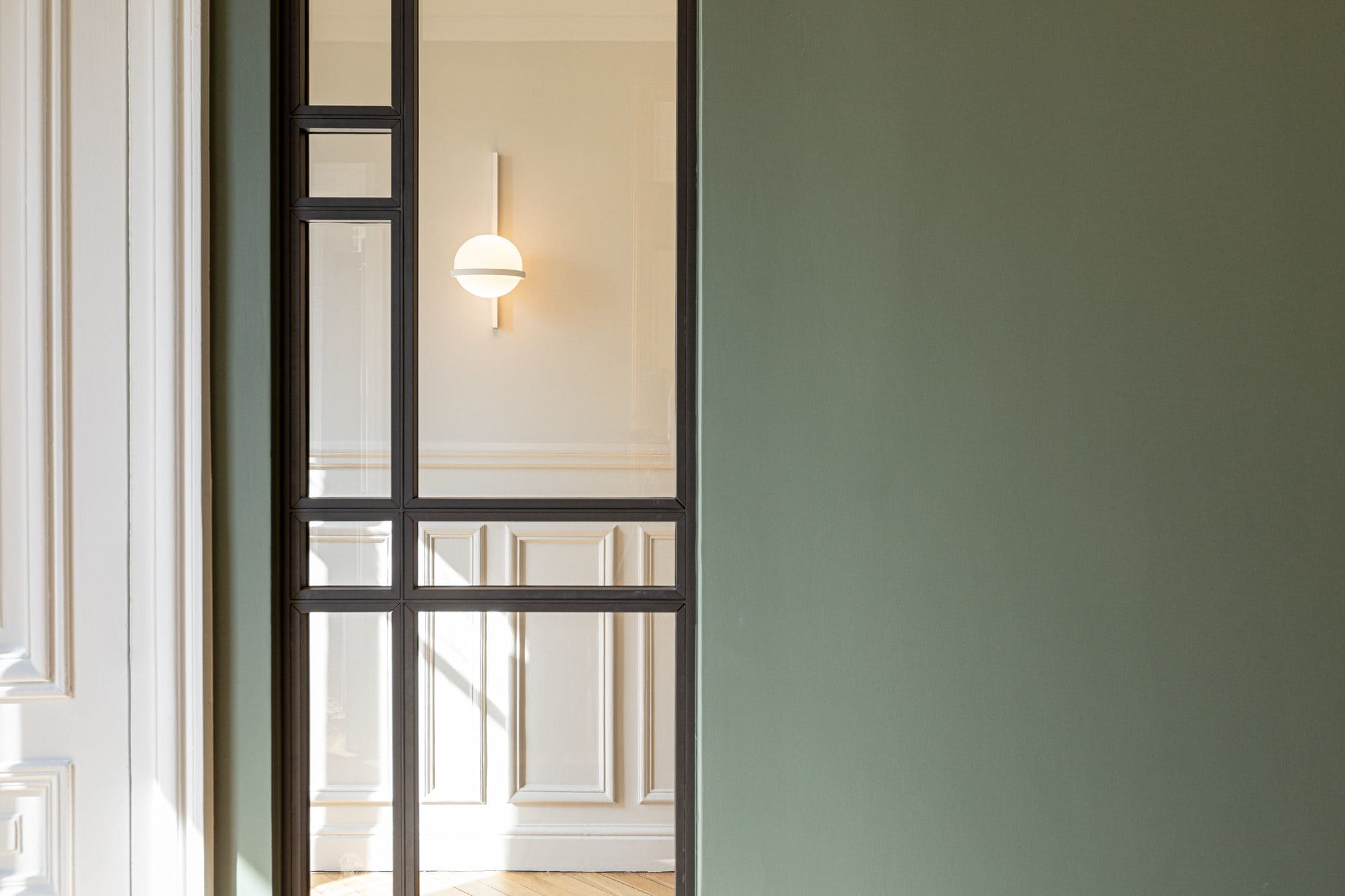 Lighting and light design of a Parisian apartment
